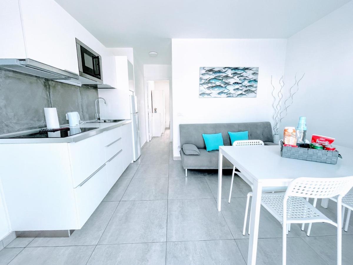 Blue Island Pool View & Wi-Fi By Irent Fuerteventura Apartment Corralejo Luaran gambar