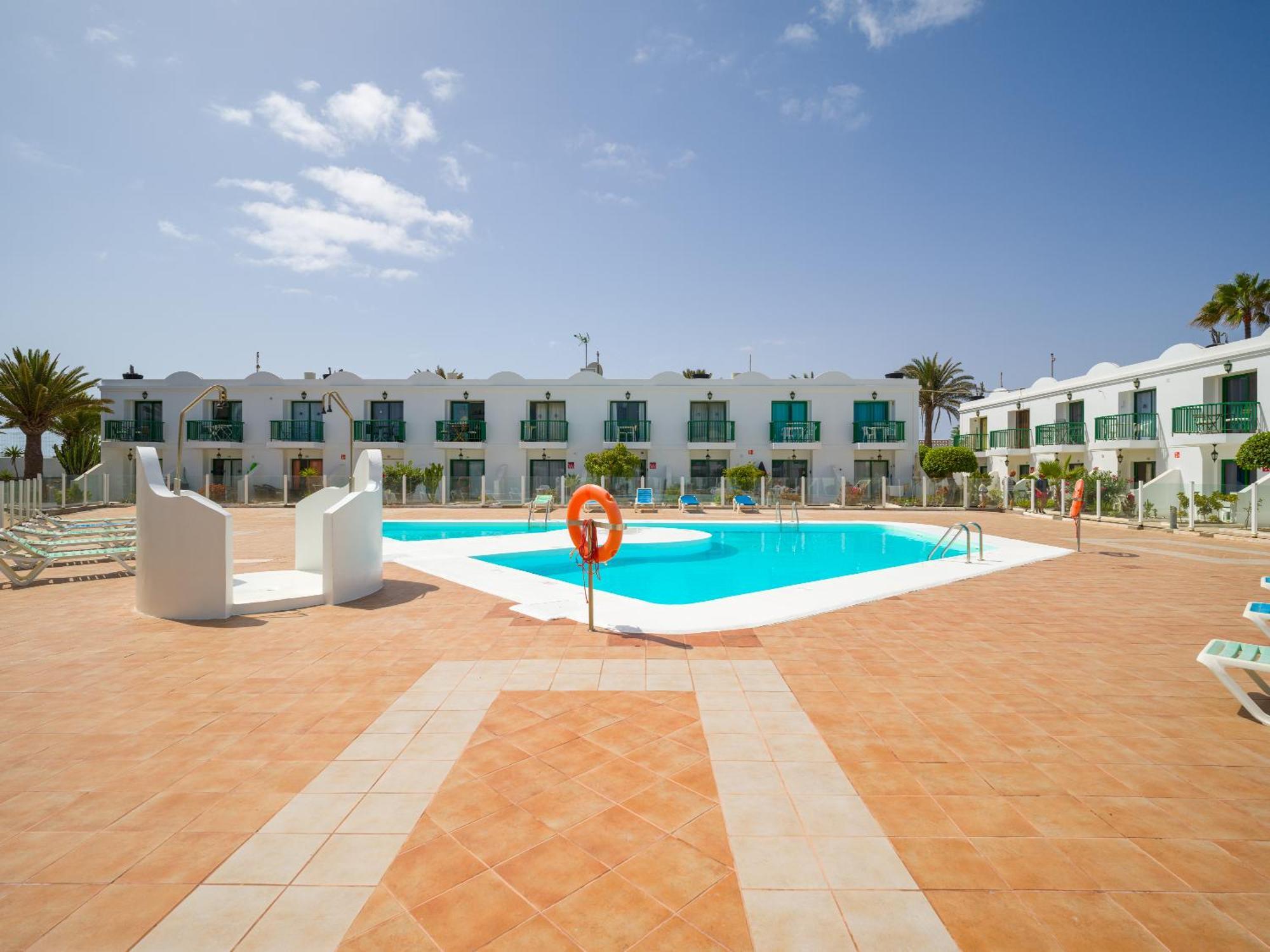 Blue Island Pool View & Wi-Fi By Irent Fuerteventura Apartment Corralejo Luaran gambar